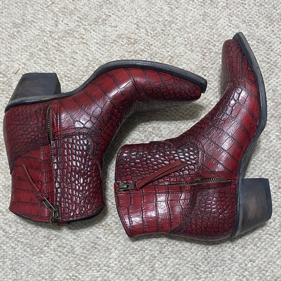 Freebird Red Croc-Embossed Ankle Boots - Picture 6 of 6